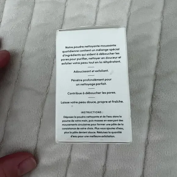 Uncommon Beauty Cleanser - Picture 4 of 5